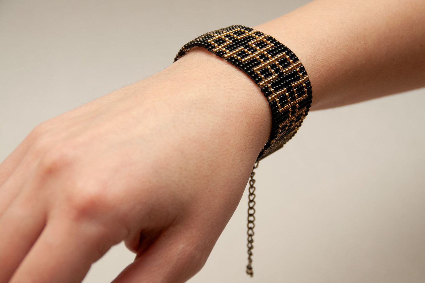 Handmade Armenian Geometric Bead Bracelet Multicolour Interlocking Squares Design Arts and Crafts from Armenia Perfect Armenian Gift