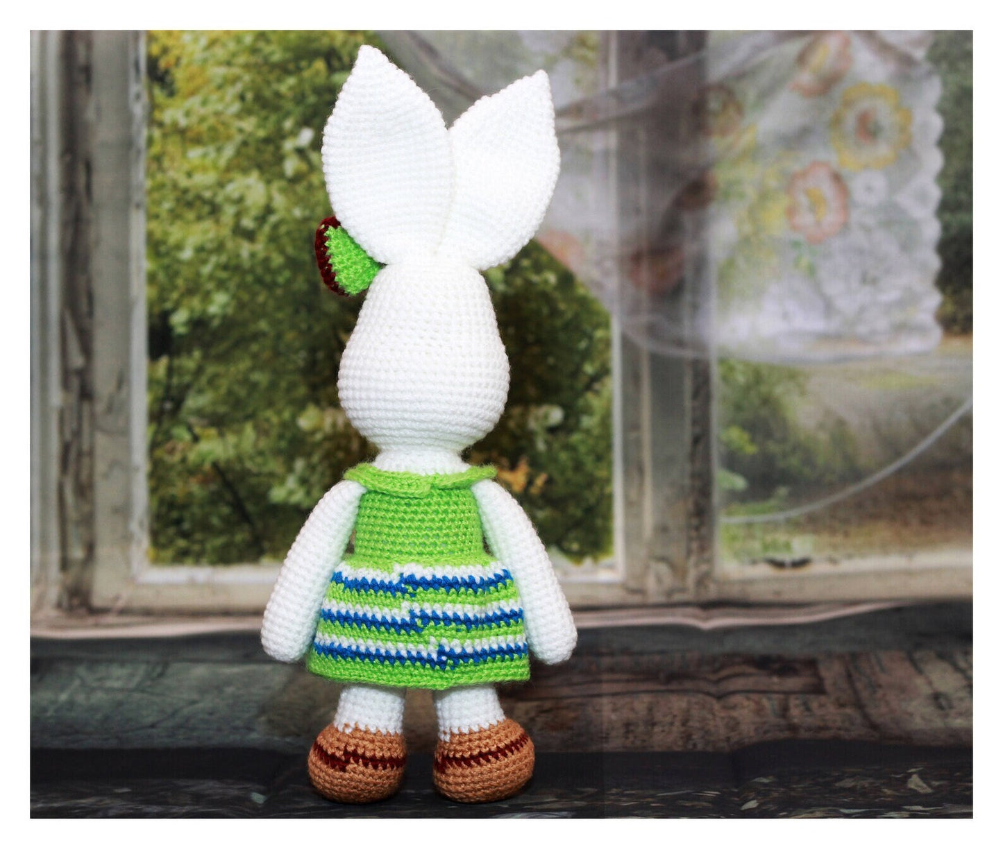 Easter Bunny Crochet Decor - Customizable Easter Decoration with Authentication Card