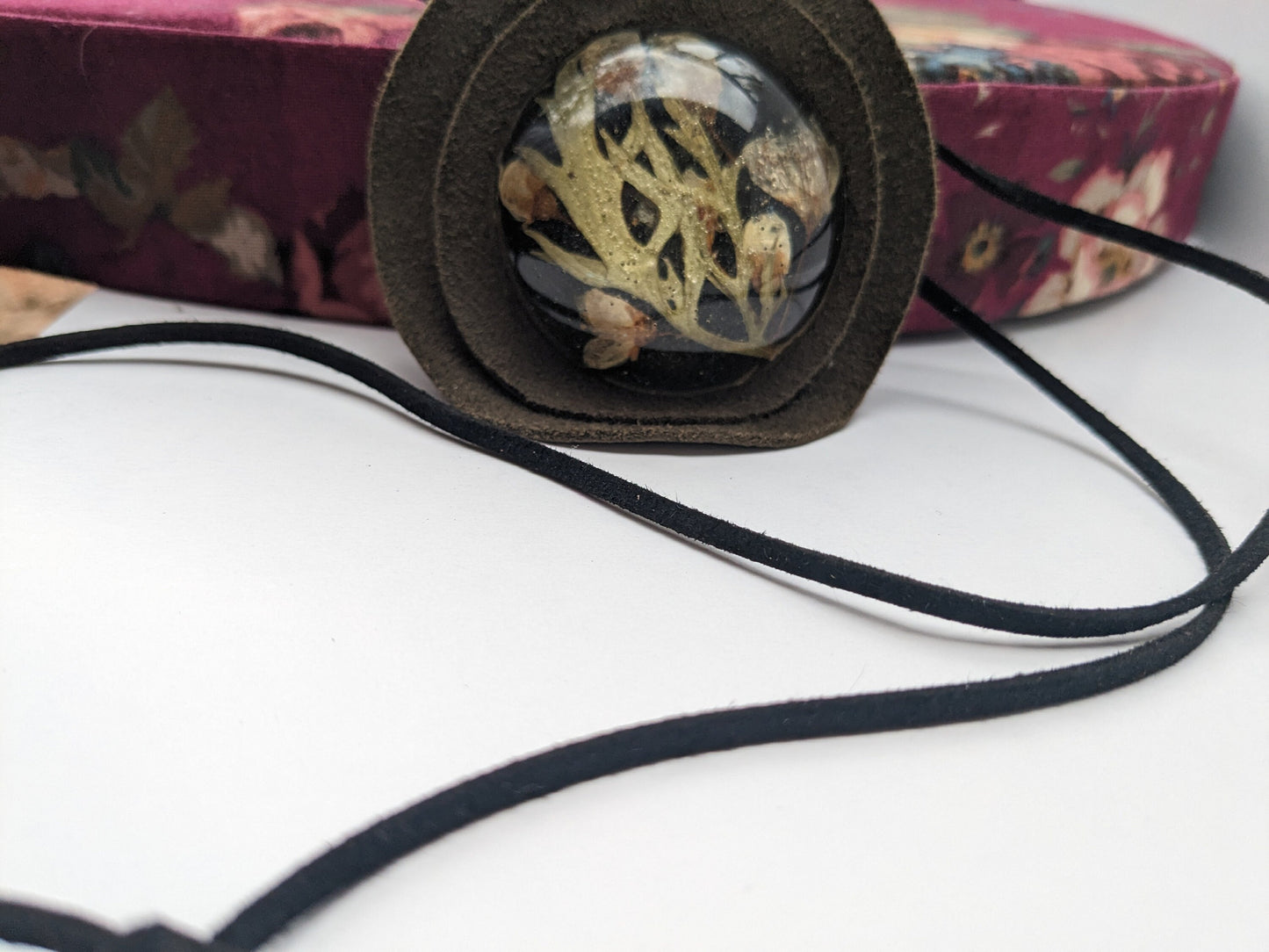 Natural Dried Flowers from Armenia - Mountain Pendant - Bohemian Style
